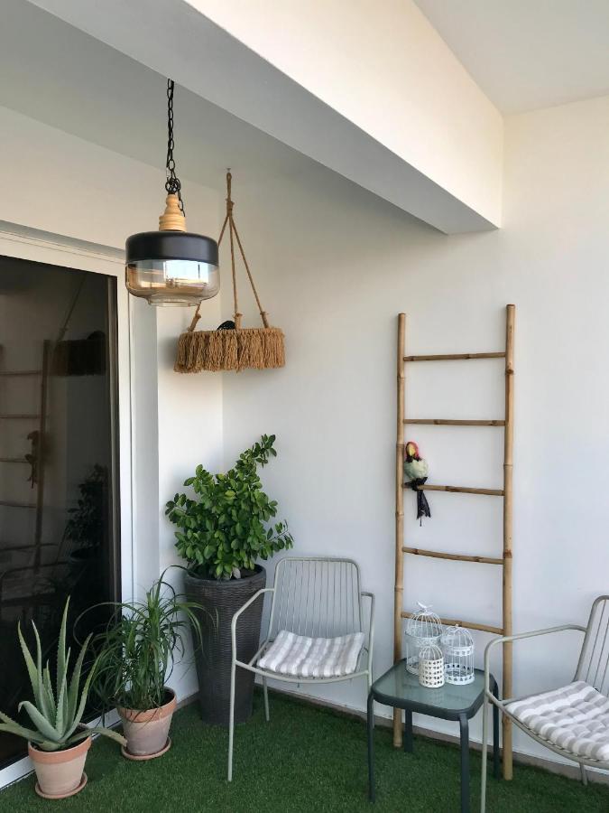 Fat Cow Apartment 101 Larnaca Exterior photo